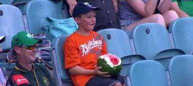 真实吃瓜 小男孩视频大全,小男孩视频大全趣味集锦